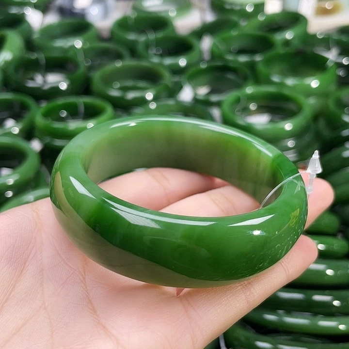 未镶嵌手镯和田玉（碧玉）