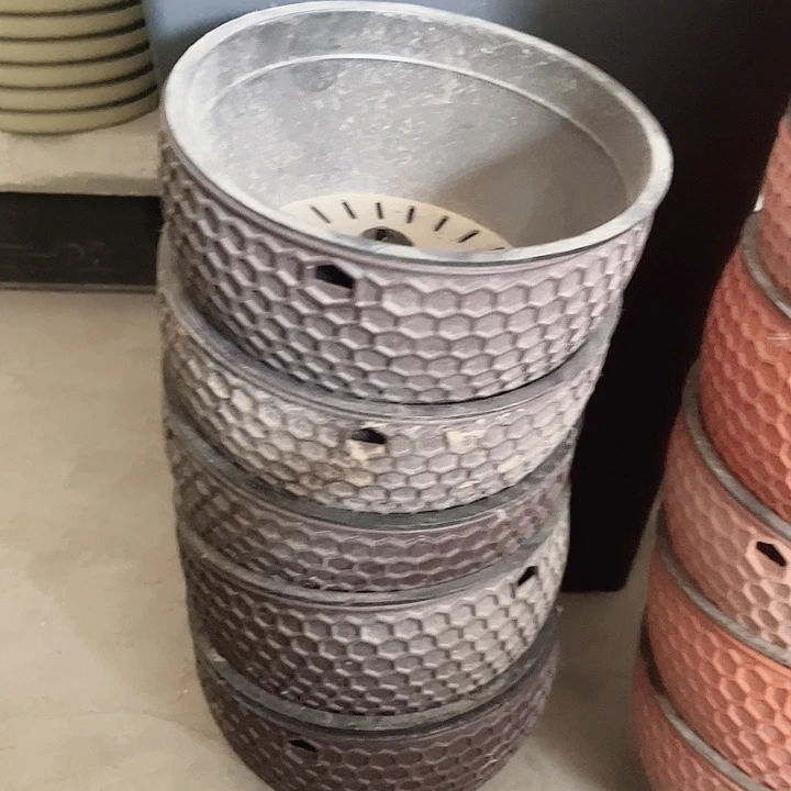 塑料瑕疵吊兰盆5个小号黑色