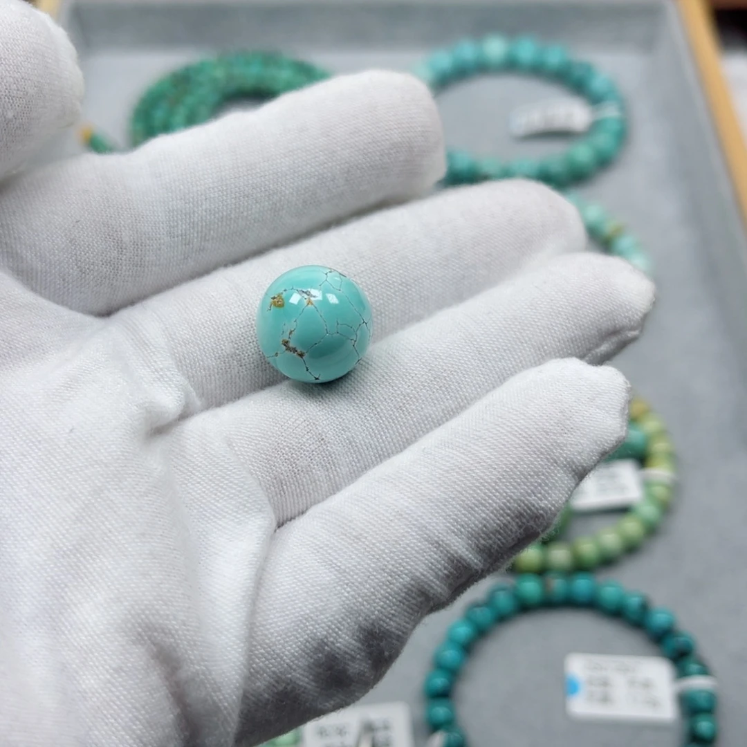 绿松石未镶嵌挂件