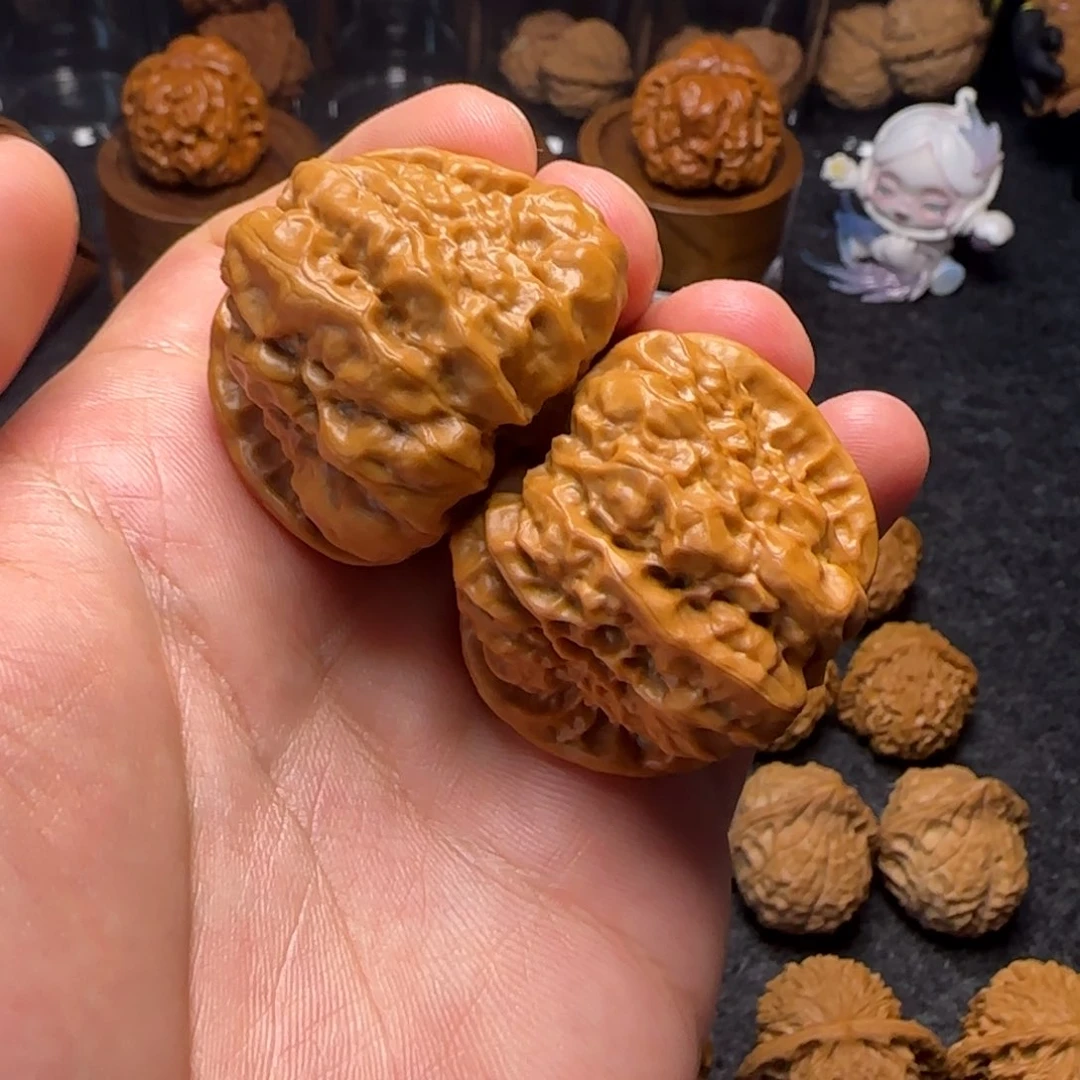 文玩核桃吊坠41尺蛤蟆头