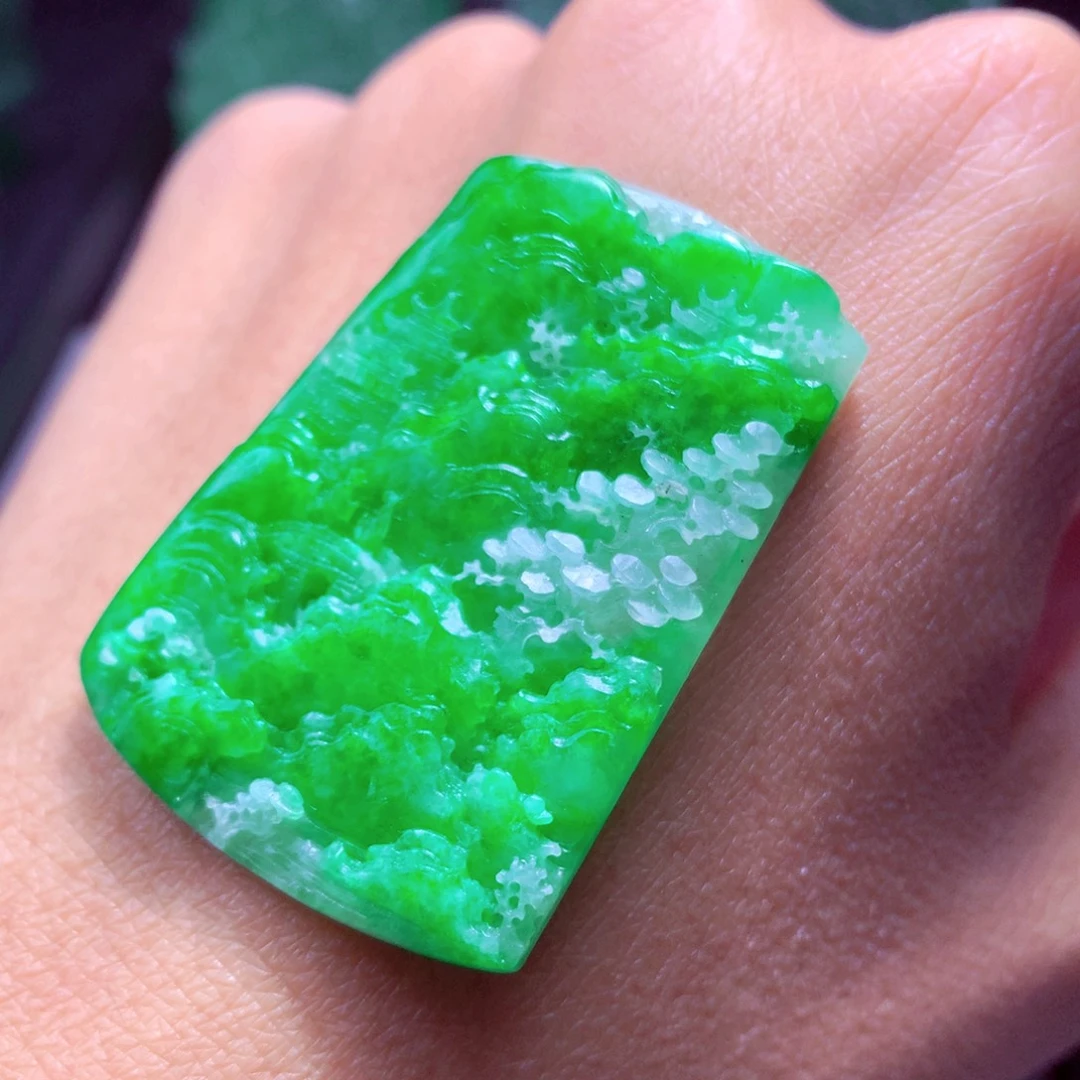 广***响定制翡翠未镶嵌天然翡翠A货毛货挂件