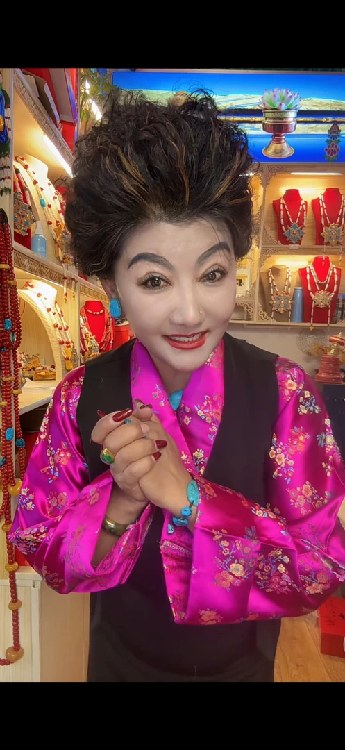 新年绸缎衬衫拍一发二