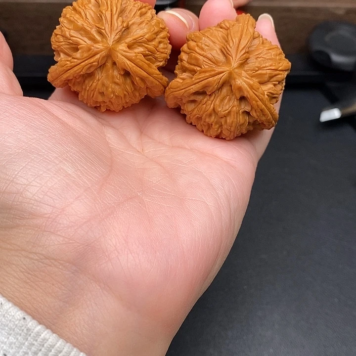 *****把件文玩核桃白奔