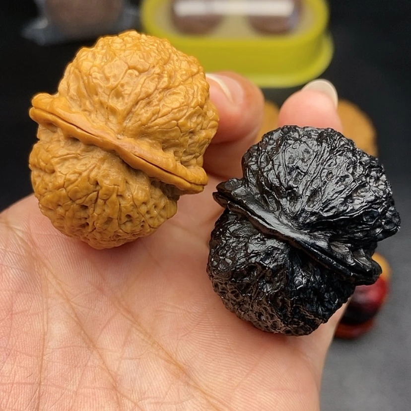 【闪购商品】把件文玩核桃39尺饕餮金蟾52.6克