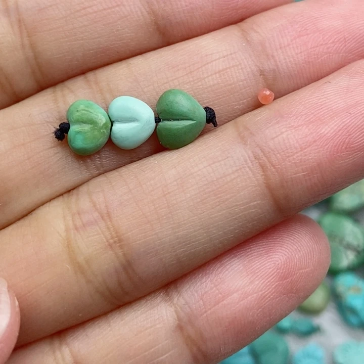 南红玛瑙未镶嵌珠宝奇石