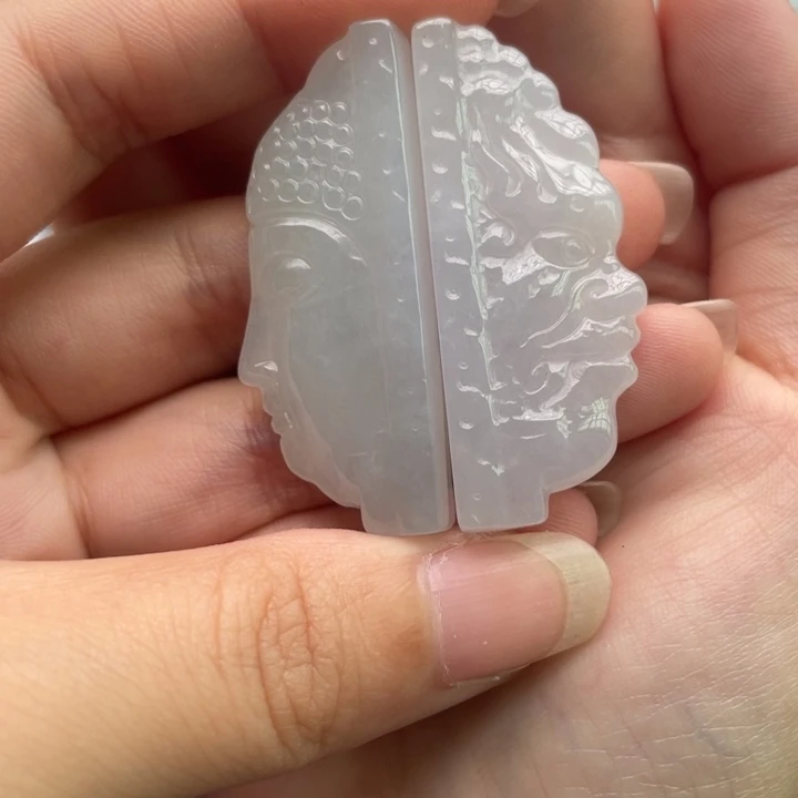 翡翠未镶嵌颈饰文****）一念之间