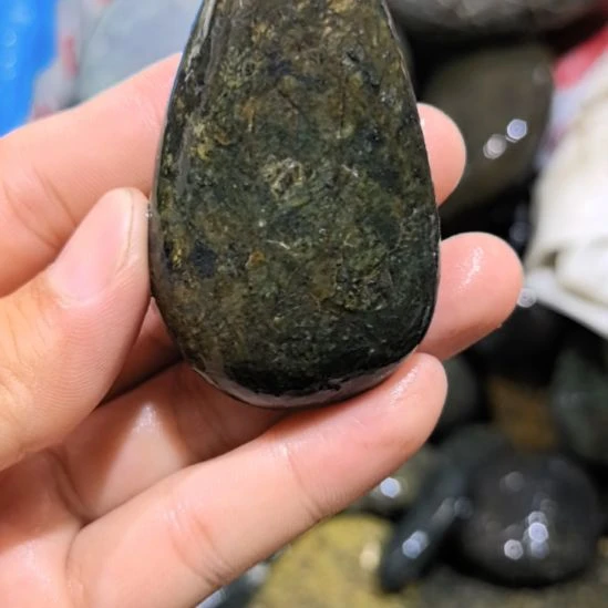 花***言有机玻璃藏玉药王石原石一个