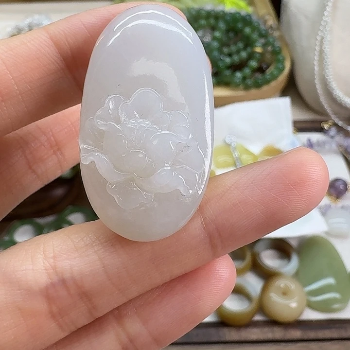 和田玉颈饰未镶嵌往**零