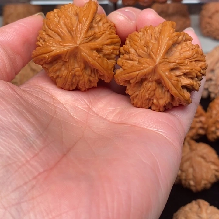 吊坠文玩核桃?**✨文山