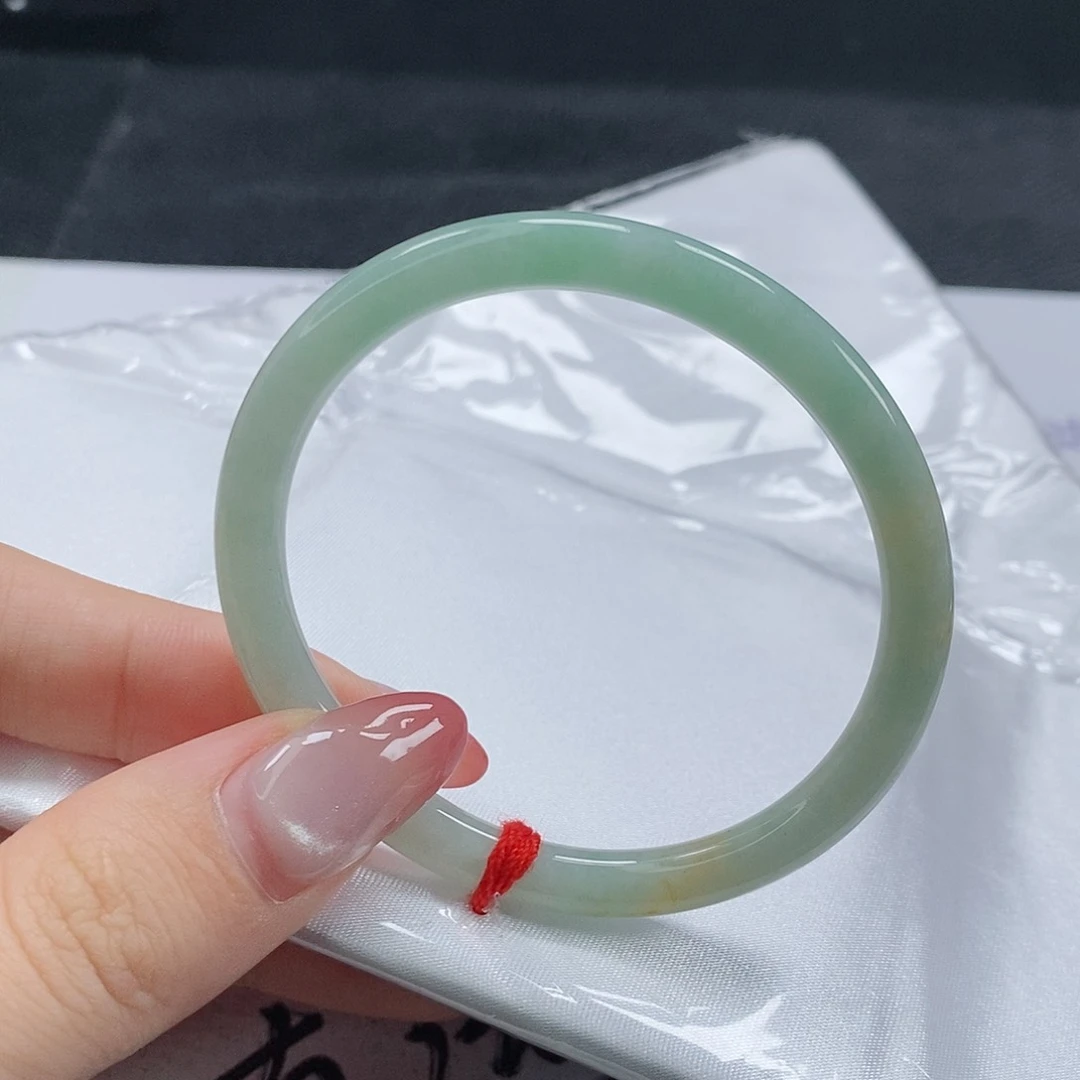 【闪购商品】翡翠手镯（贵妃镯）未镶嵌352号