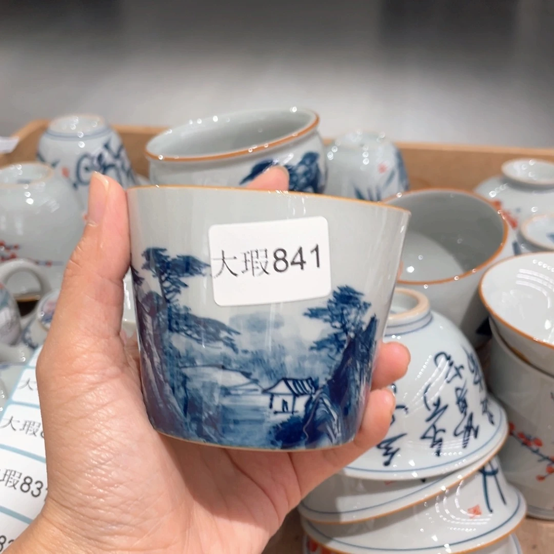 釉下手绘茶具微瑕