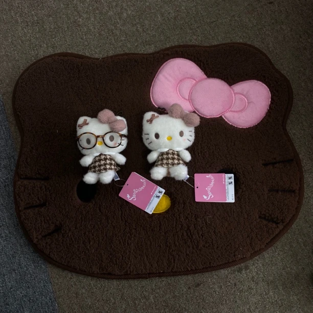 可爱新款复古摩卡格子毛绒挂件格子蝴蝶结卡通挂饰包挂