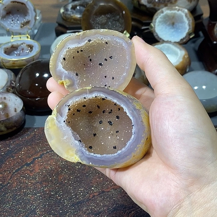 未镶嵌水晶摆件聚宝盆