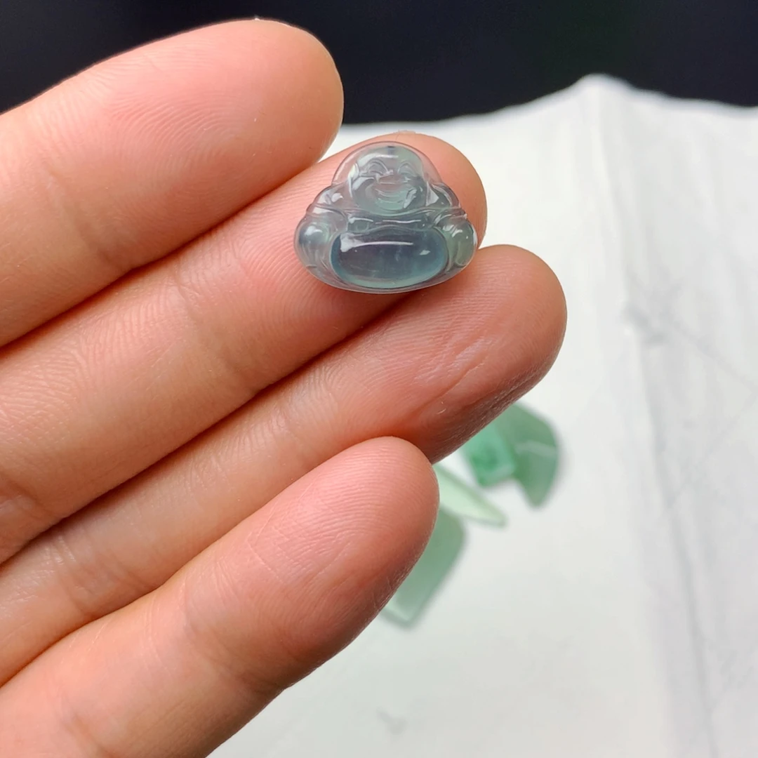 翡翠未镶嵌颈饰翡翠首饰和翡翠珠宝