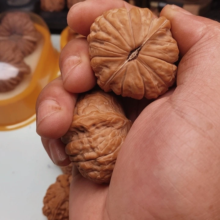 核桃祯****）你好吗我好想你啊我好