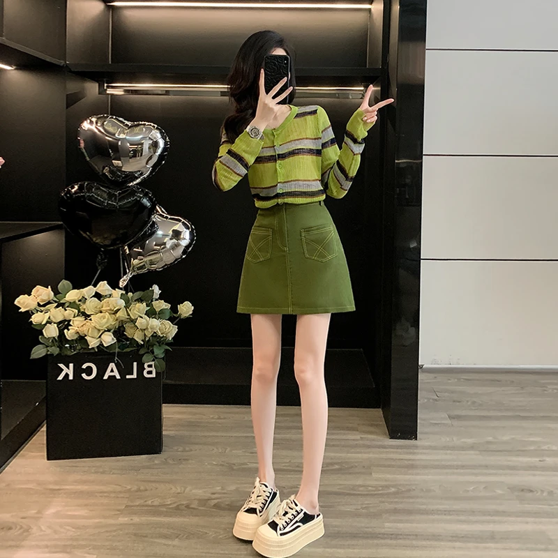 轻薄撞色条纹冰丝针织上衣t恤复古气质牛仔半身裙女夏季A字短裙潮