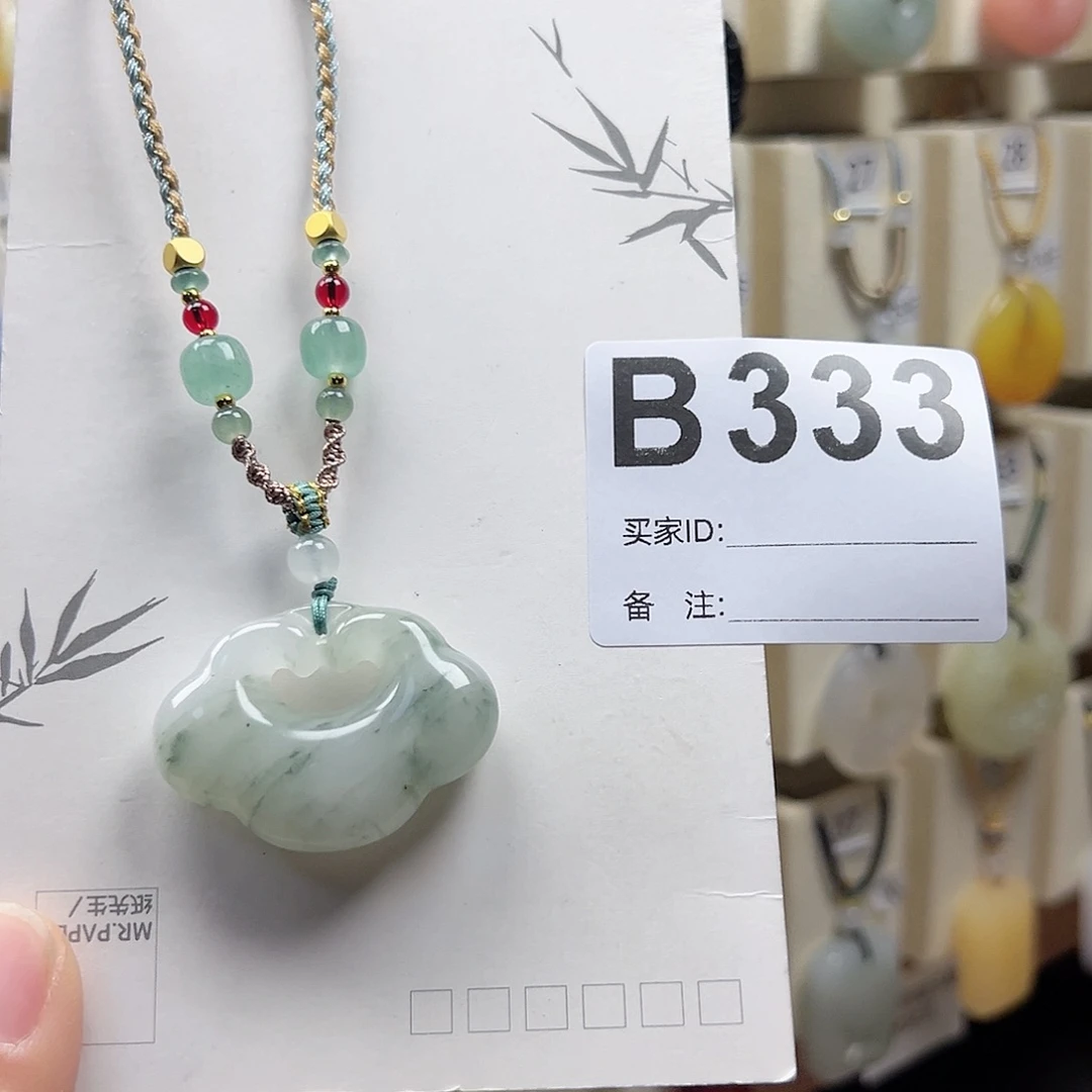 石英质玉颈饰合金胡*丽