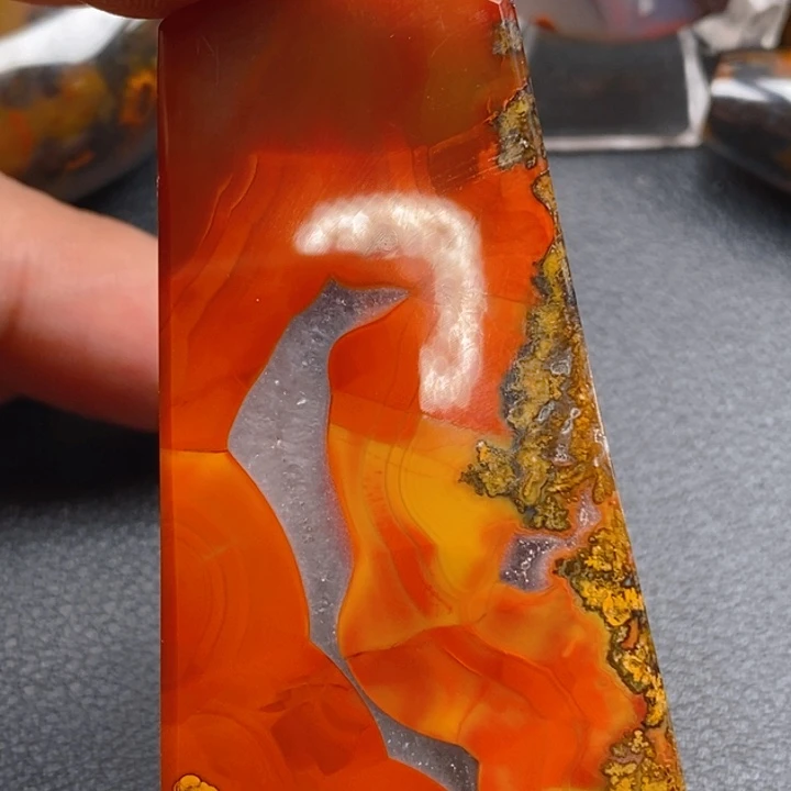 玛瑙/玉髓颈饰未镶嵌冰*