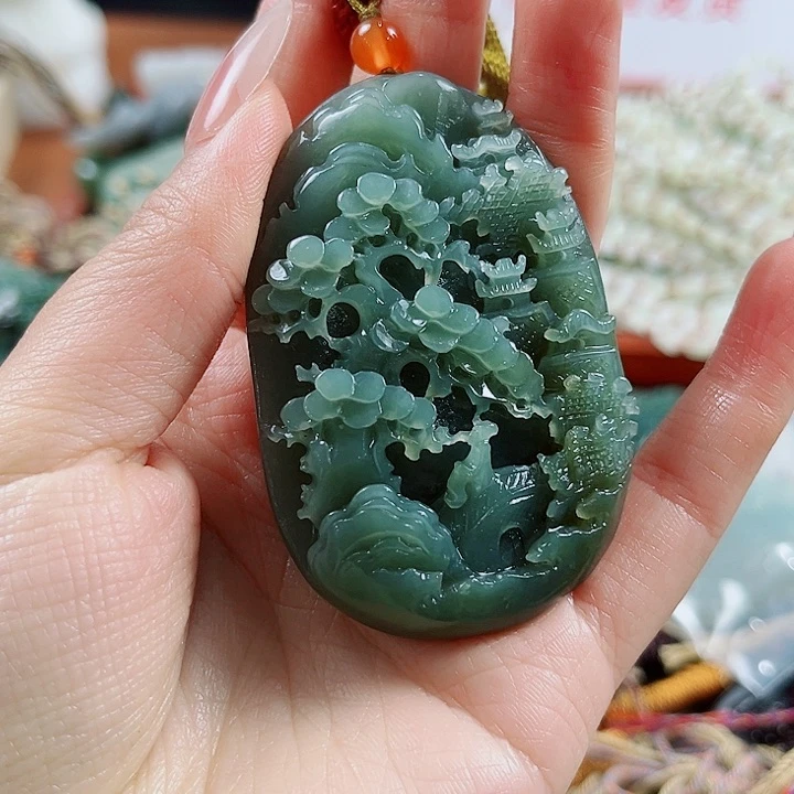 和田玉未镶嵌颈饰