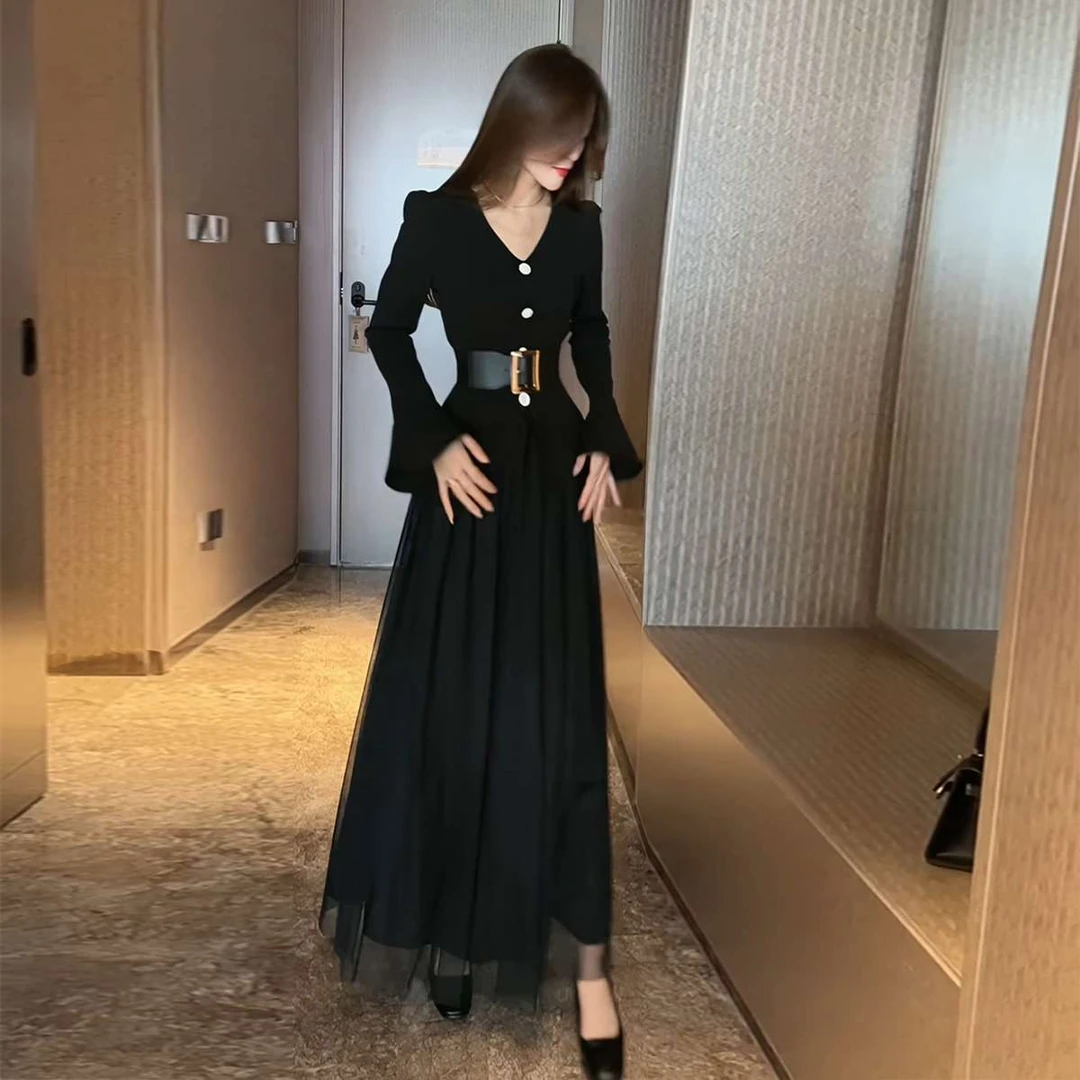 黑色套装裙女秋2025新款修身气质高级感赫本风网纱半身长裙两件套