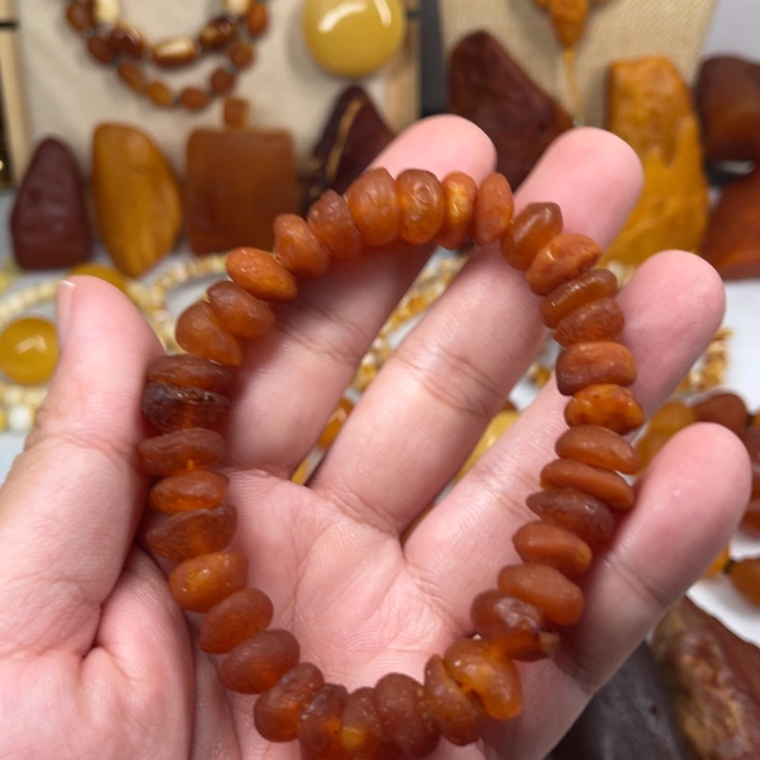 未镶嵌琥珀珠宝奇石