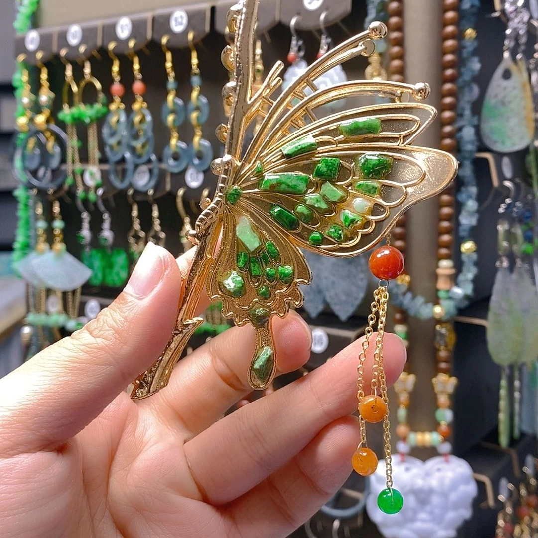 未镶嵌翡翠耳饰翡翠