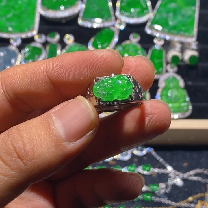 翡翠戒指银S925镶嵌天然A货翡翠