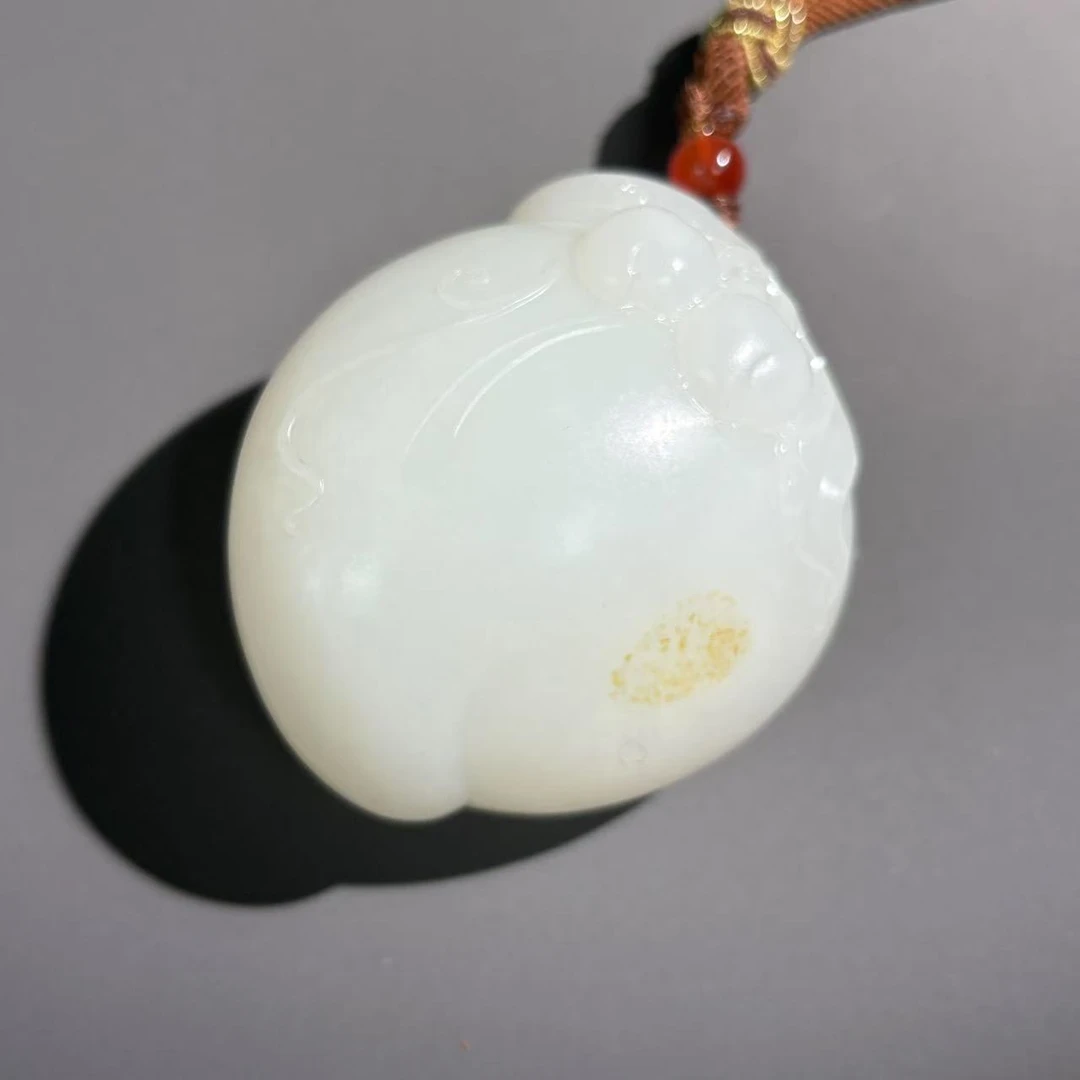 清代和田玉寿桃