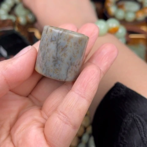 手链未镶嵌岫岩河磨玉（透闪石质玉）