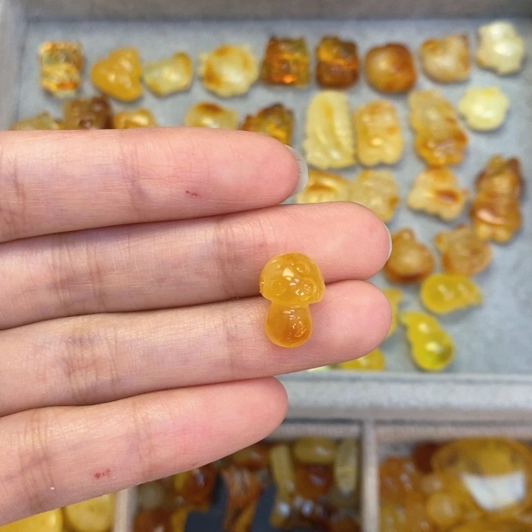 蜜蜡颈饰未镶嵌蘑菇