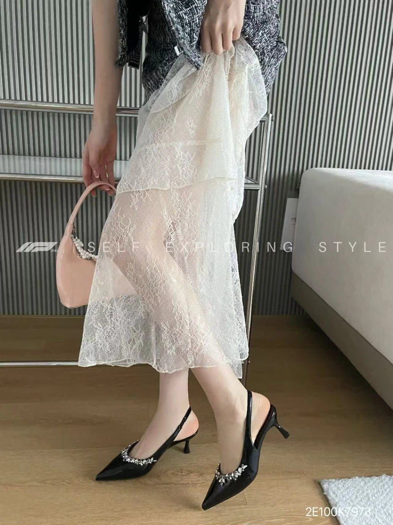 爱拍7973女款镶嵌尖头细跟高跟鞋