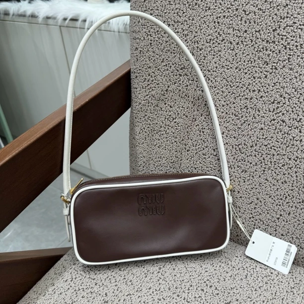 99新 MIU MIU/缪缪 Miumiu麻将腋下包