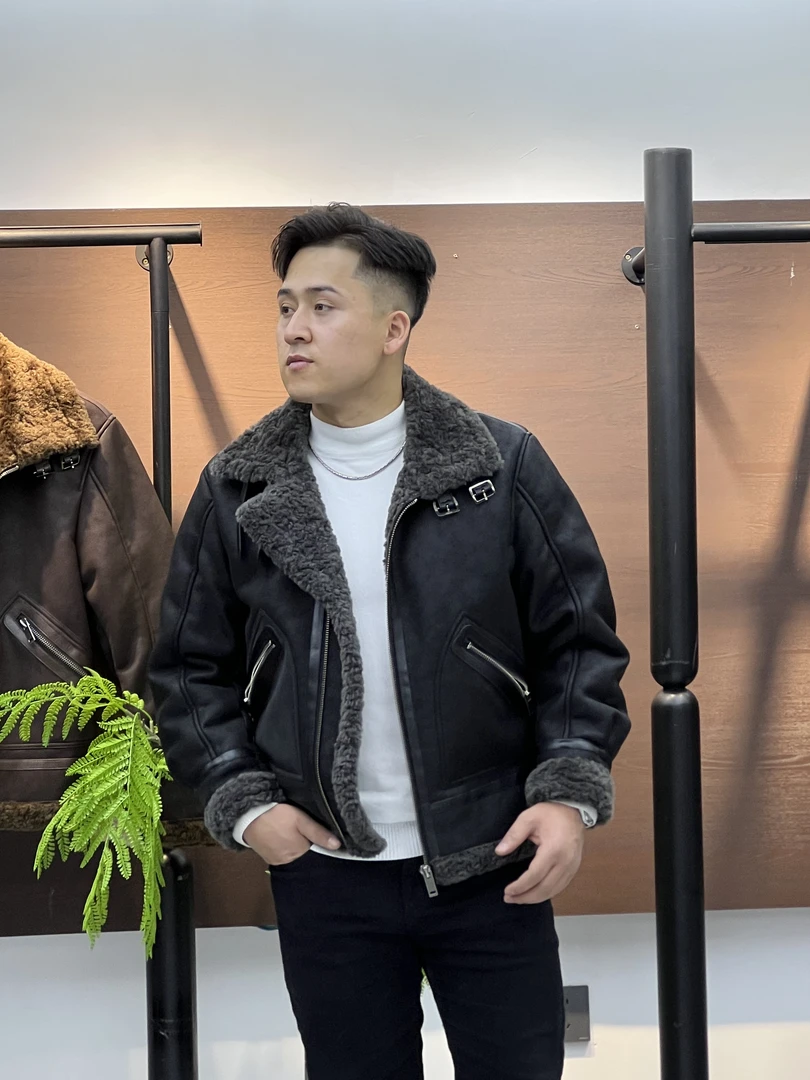 2025秋冬新款皮毛一体翻领休闲高级百搭外套（7619）