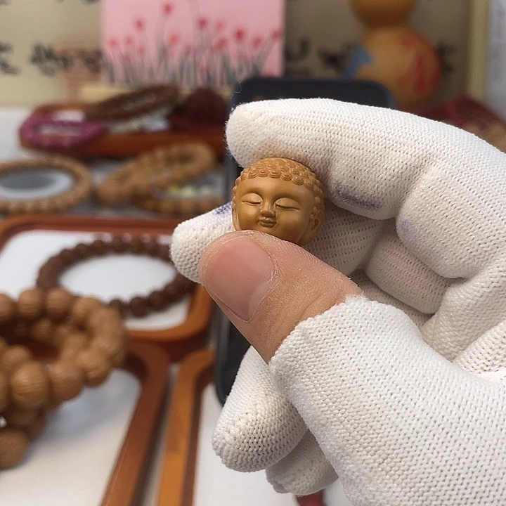 半***伤吊坠猴头核桃佛宝宝