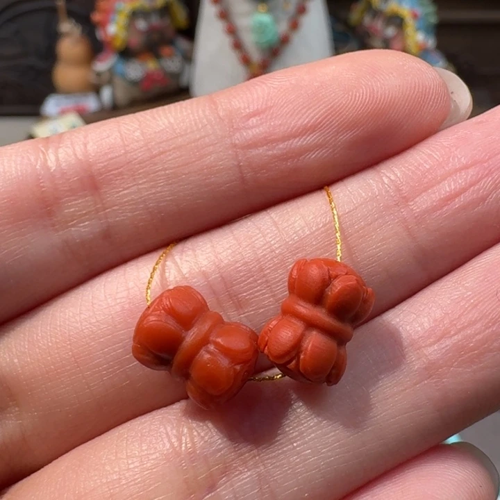 南红玛瑙未镶嵌并蒂莲