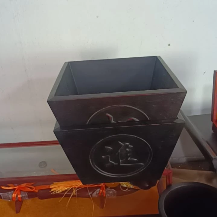 齐****香榧木111111111111111111