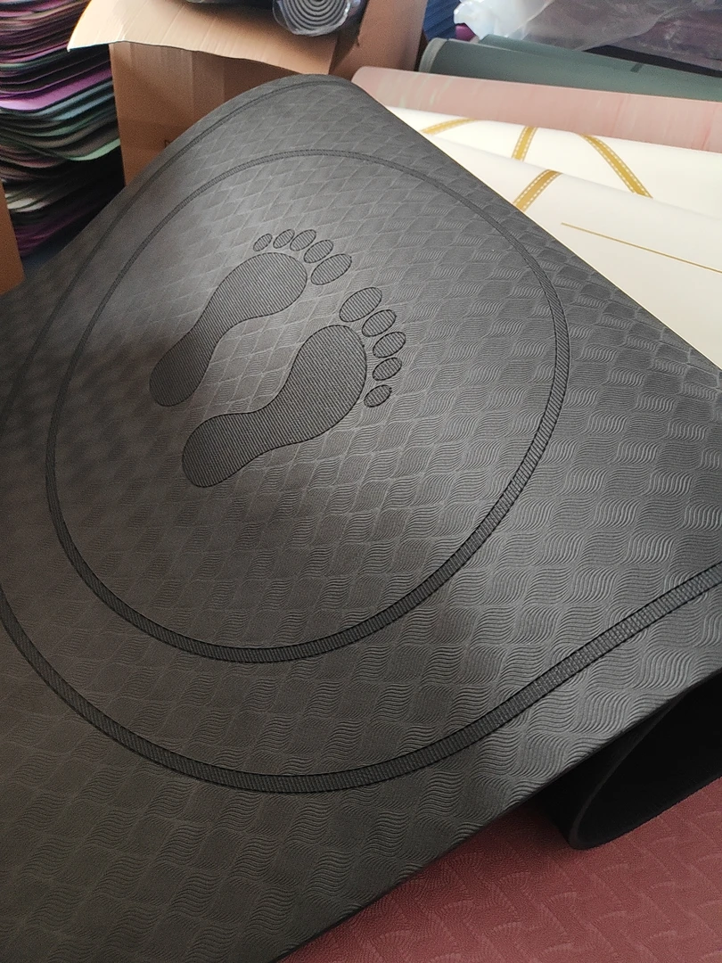 福袋瑜伽垫130*65*0.6防滑垫跳绳垫