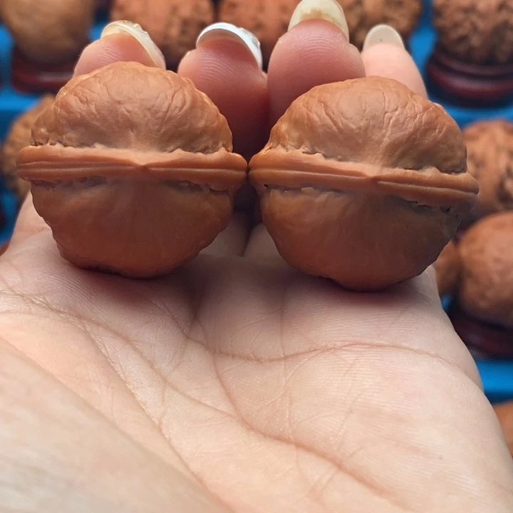 核桃精品文玩核桃手捻寿桃