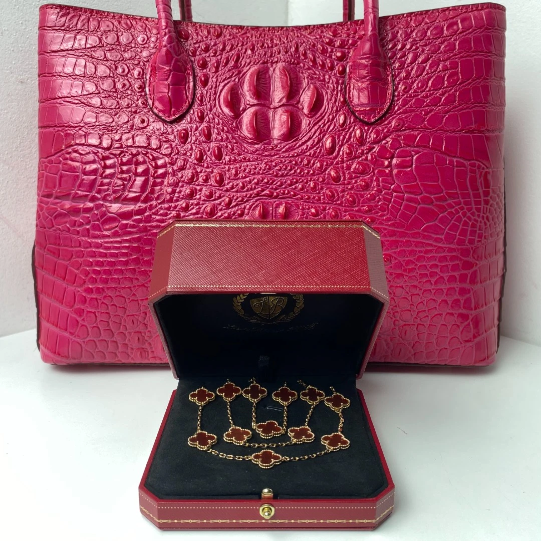 2252项链-时尚优雅设计项链赠礼盒