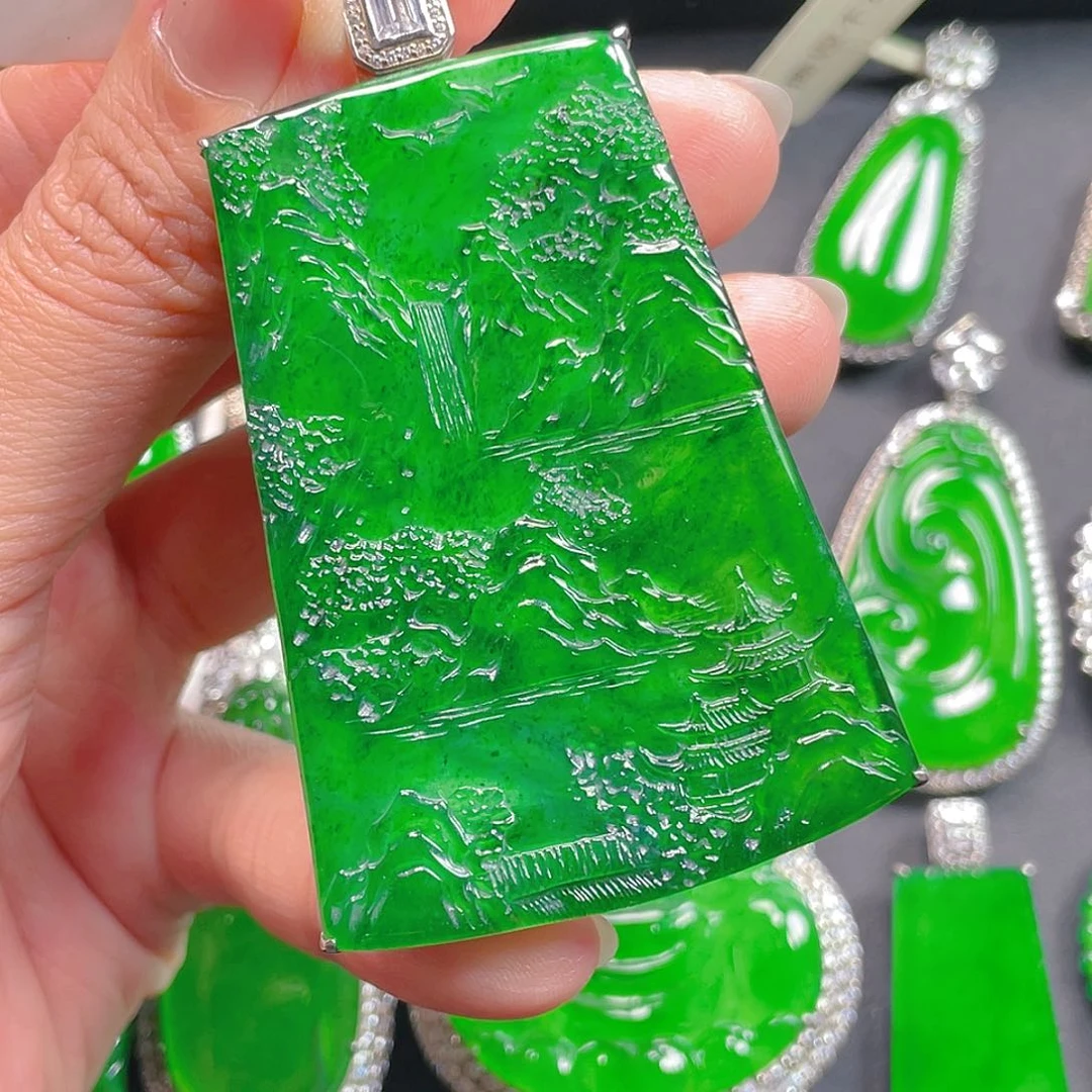 吊坠(不含链)未镶嵌翡翠