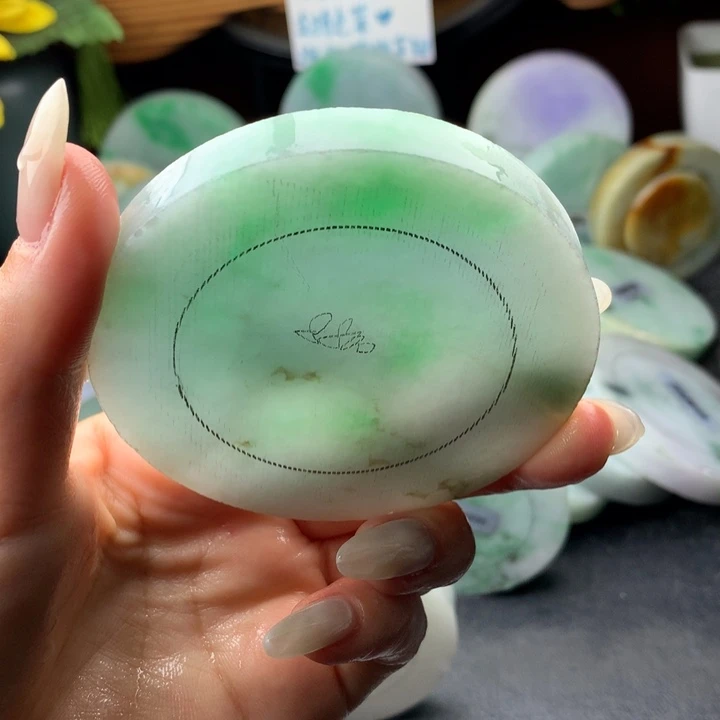 定制翡翠未镶嵌手镯