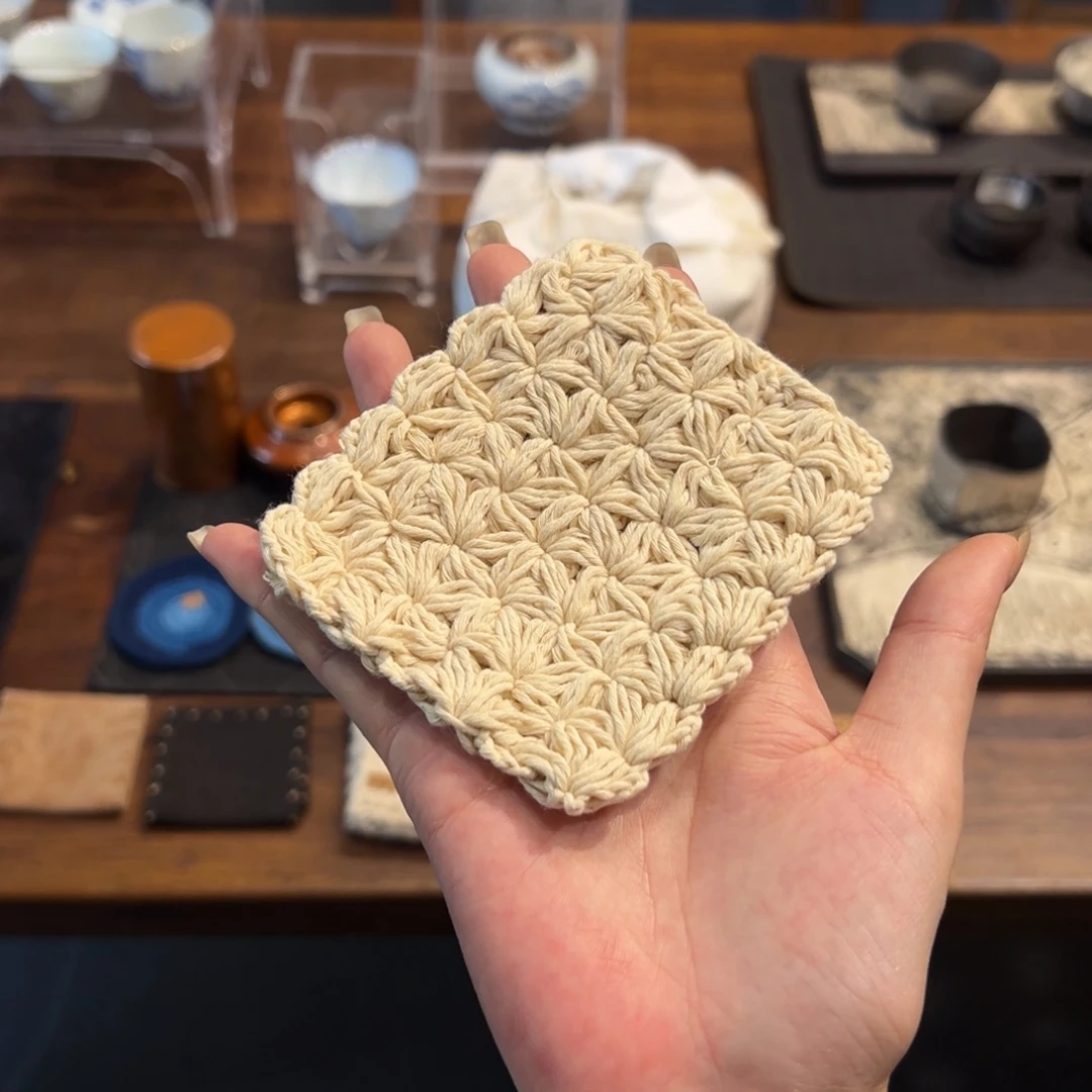 陶瓷。       陶瓷。
