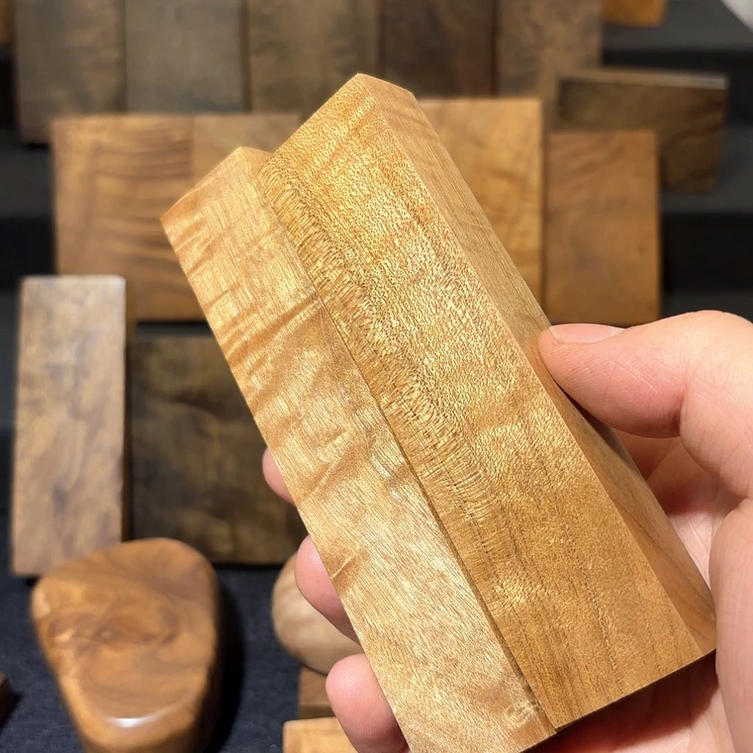 金丝楠晋****司金丝楠一物一拍