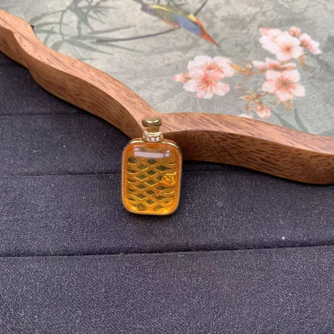 天然琥珀花珀方牌吊坠多样性发货