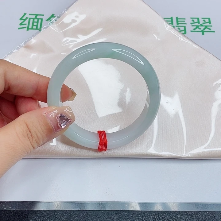 给***糖未镶嵌手镯翡翠冰晴手镯