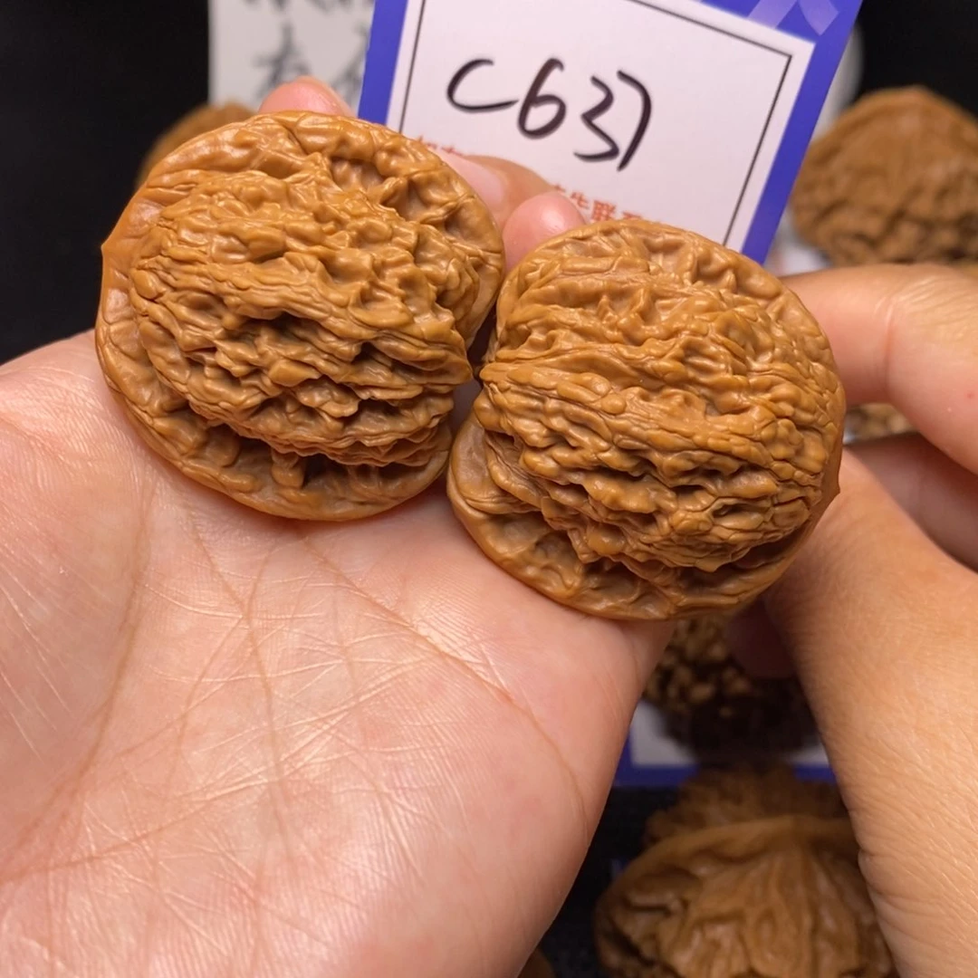 桃核吊坠40虎头c637