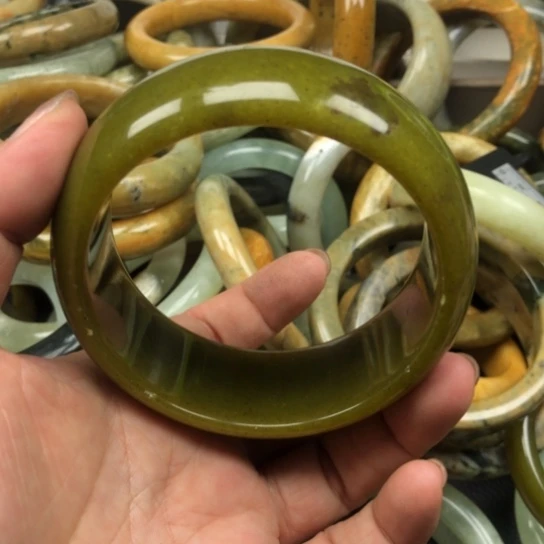 蛇纹石玉未镶嵌手镯唯*