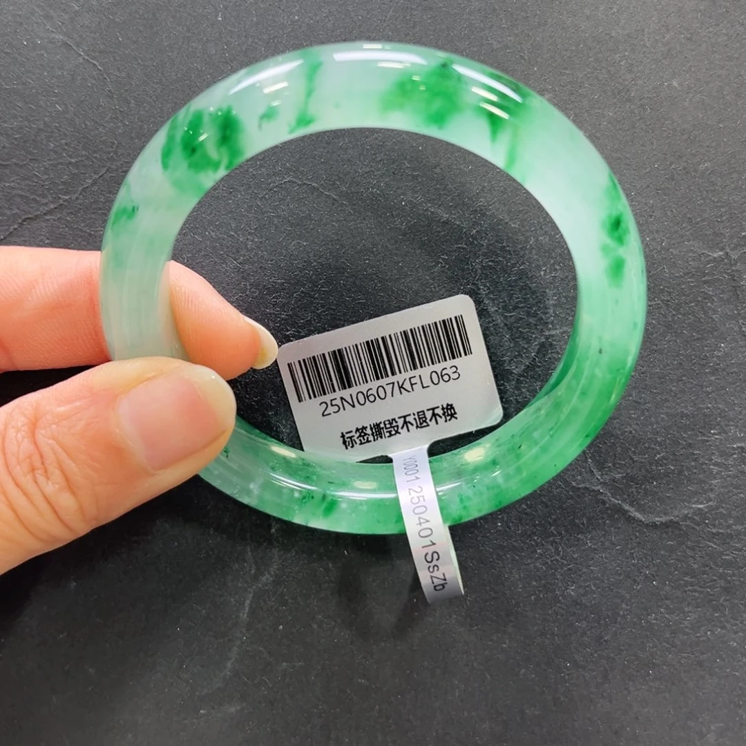 石英质玉（非洲翠）未镶嵌手镯➕小玥54