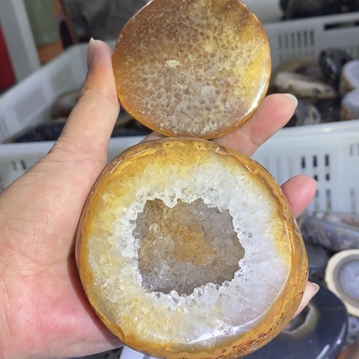 未镶嵌珠宝半成品水晶