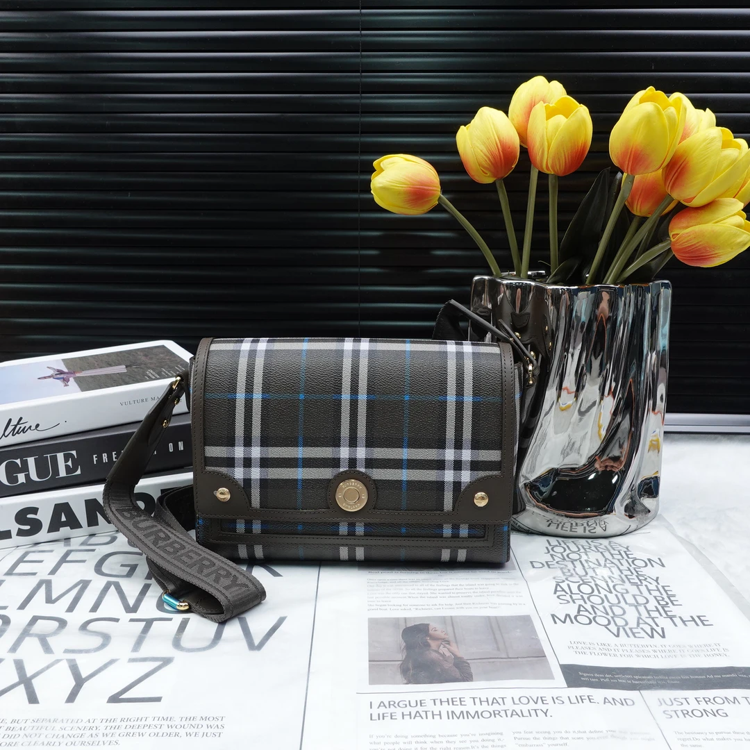 95新 BURBERRY/博柏利 巴宝莉/单肩包/T10217552